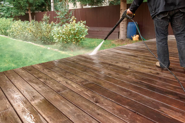 Best Pool Deck Cleaning in Yuba City, CA